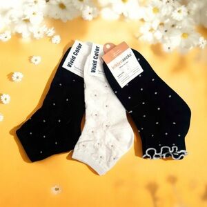 🆕💕Set Of 3 Ankle Socks • Daisies Polka Dots Ruffles • Black & White • OS • NWT